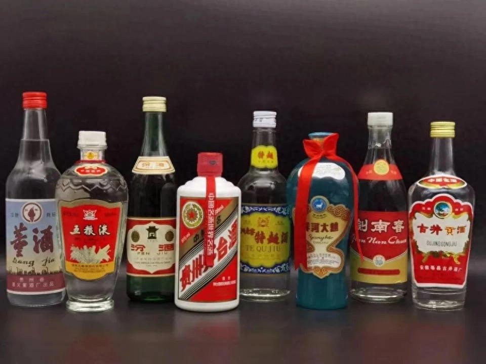 白酒行业估值分析_白酒板块投资机会_茅台股票什么时候可以抄底