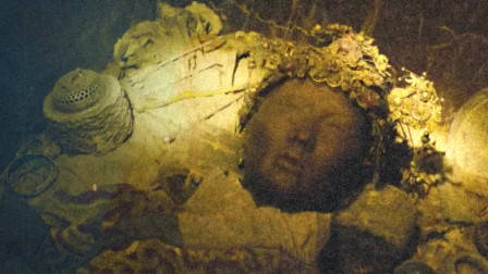 龙岭迷窟：千年古墓再现人世 神秘力量已开启 山村老尸