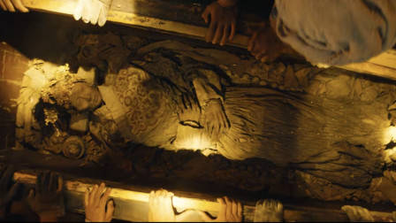 龙岭迷窟：村中惊现神秘女s  胡八一等人为何欲买一只绣花鞋？